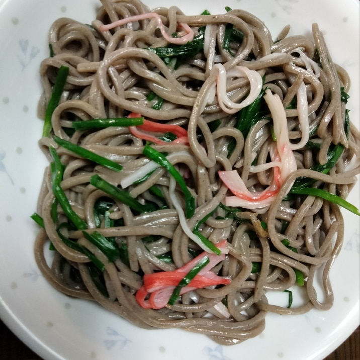 和そばで焼きそば!ニラとカニカマ